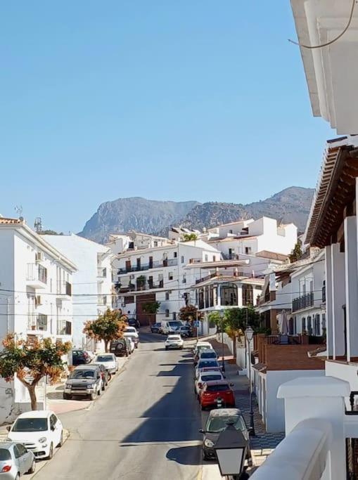 Limerencia: Tu Hogar En Este Blanco Pueblo Frigiliana Exteriör bild